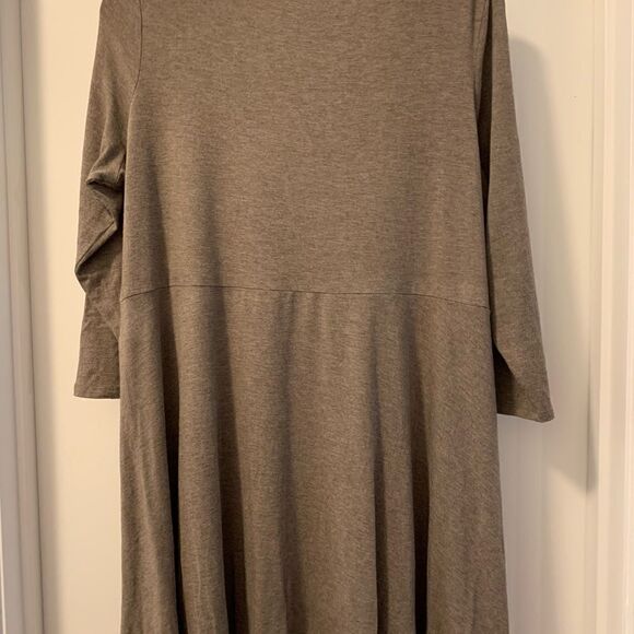 Joan Vass Solid Mushroom Taupe Tunic Size 0X   3/4 Sleeves - Picture 4 of 5